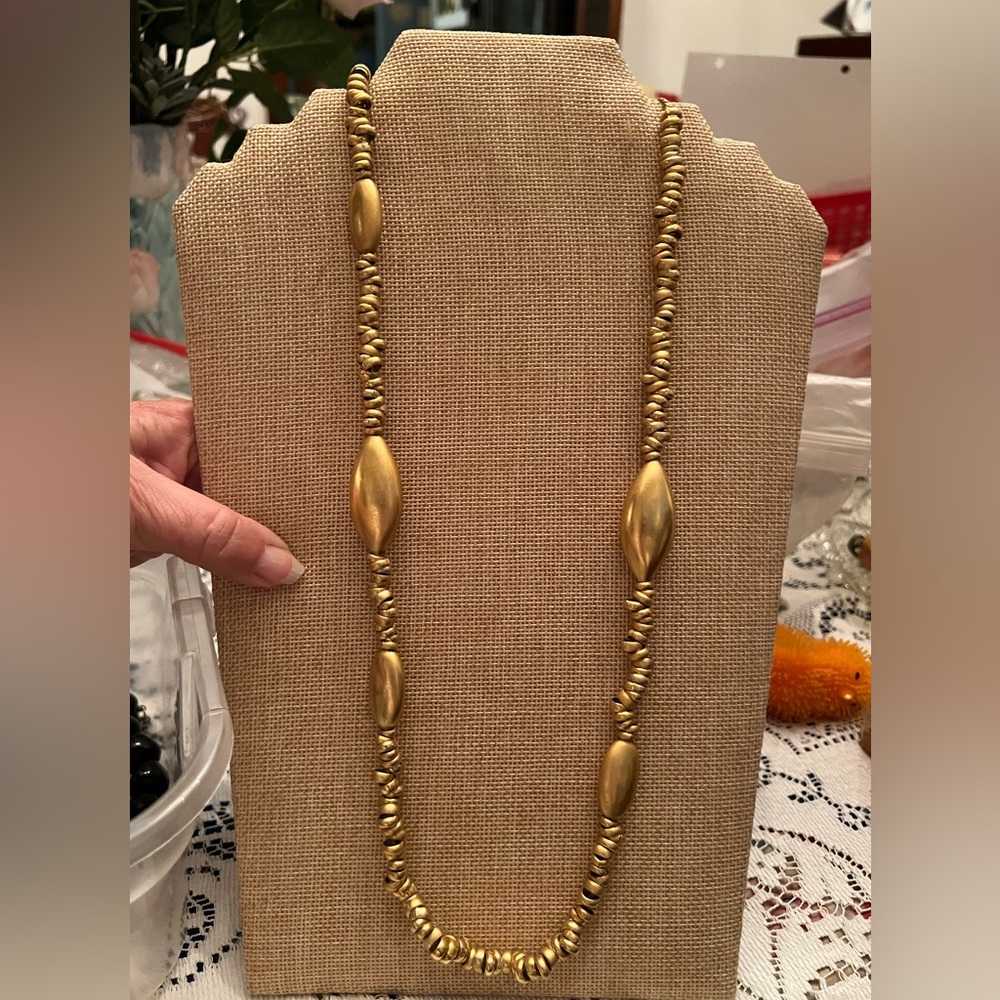 Liz Claiborne Tribal Style Mat gold Tone Decorative Metal Bead Long Necklace